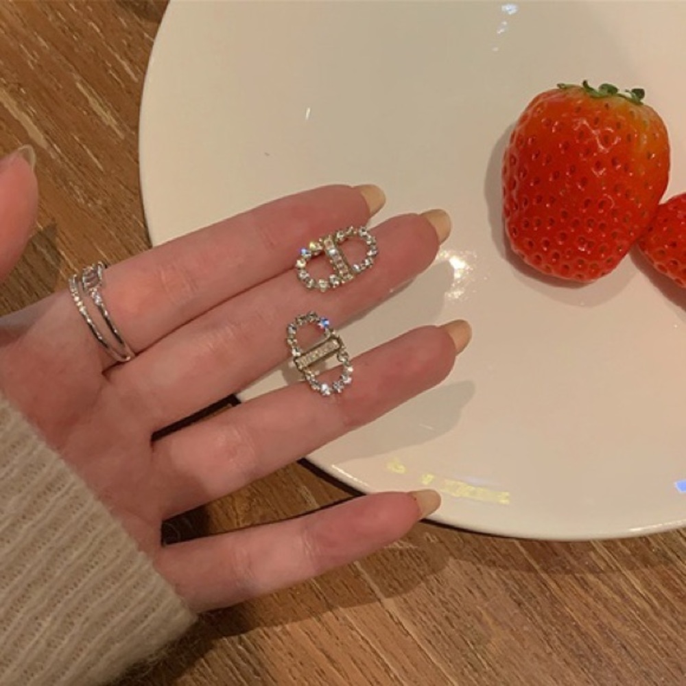fashion bling studded earrings